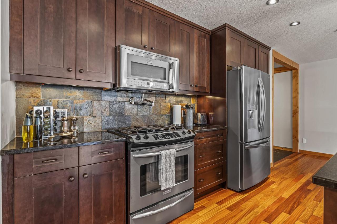 3 Bedroom Condo By Canadian Rockies Vacation Rentals Canmore Eksteriør bilde