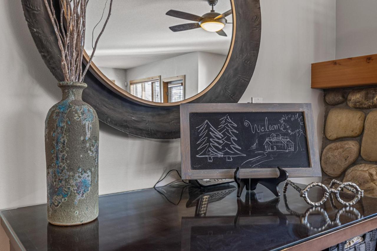 3 Bedroom Condo By Canadian Rockies Vacation Rentals Canmore Eksteriør bilde